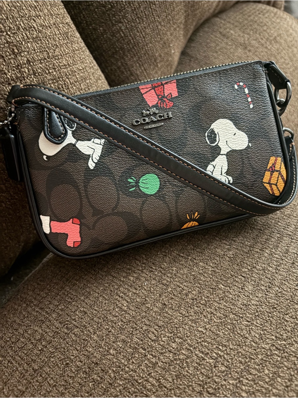 Coach snoopy nolita 19